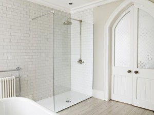 frameless shower screen, glass shower screen, glass showerscreen